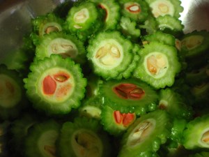 This is how it looks like when sliced thinly. Some seeds are white and some reddish, depending on the ripeness.